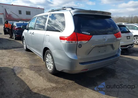 2013 Toyota Sienna Xle V6 8 Passenger из США, поврежденный, VIN 5TDYK3DC8DS295533